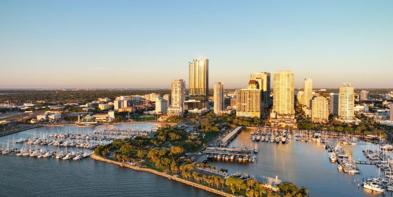 Waldorf Astoria en Florida Desk